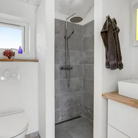 Lovely In With Wifi Сasa de vacaciones *