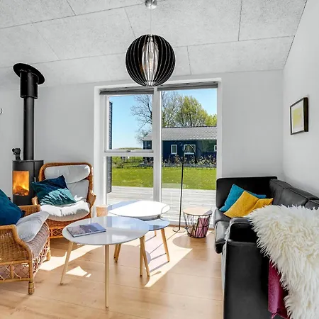 Ferienhaus Lovely In With Wifi *